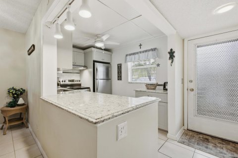 Condo in Boynton Beach, Florida, 1 bedroom № 2388015 - photo 2