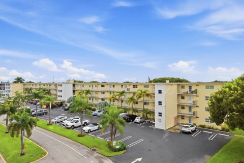 Condo in Boynton Beach, Florida, 1 bedroom № 2388015 - photo 22