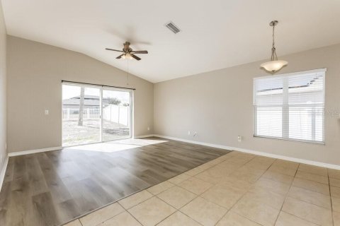 Casa en alquiler en Riverview, Florida, 3 dormitorios, 156.26 m2 № 2119166 - foto 6