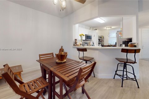 Condo in Sunrise, Florida, 3 bedrooms  № 1788367 - photo 6