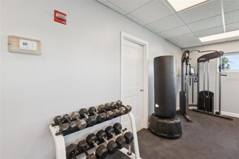 Condo in Saint Pete Beach, Florida, 2 bedrooms  № 1806584 - photo 27