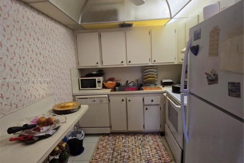 Apartamento en alquiler en Pembroke Pines, Florida, 2 dormitorios, 88.63 m2 № 2030635 - foto 7