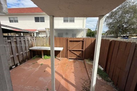 Copropriété à louer à Miami, Floride: 2 chambres, 100.89 m2 № 2017989 - photo 9