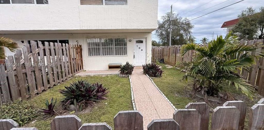 Condo à Miami, Floride, 2 chambres  № 2017989