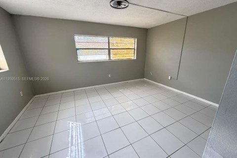 Copropriété à louer à Miami, Floride: 2 chambres, 100.89 m2 № 2017989 - photo 5