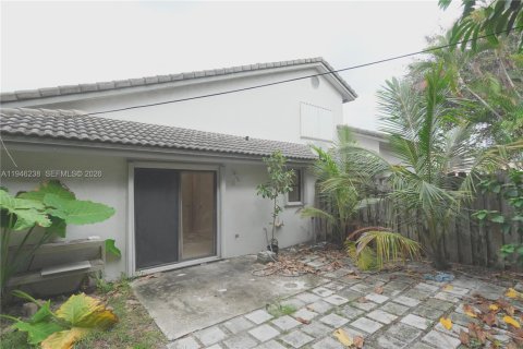 Townhouse in Boca Raton, Florida 2 bedrooms, 125.42 sq.m. № 2002580 - photo 30