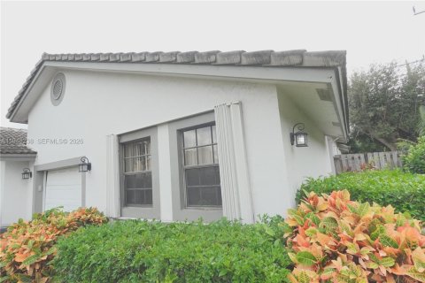 Townhouse in Boca Raton, Florida 2 bedrooms, 125.42 sq.m. № 2002580 - photo 22