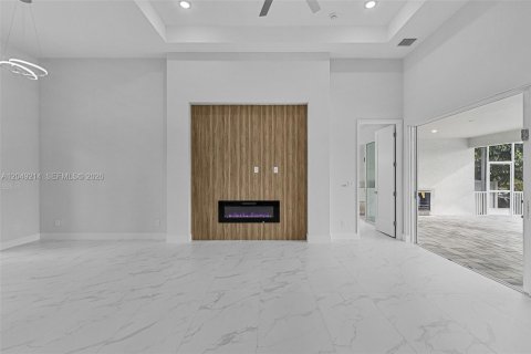 Villa ou maison à vendre à Cape Coral, Floride: 4 chambres, 218.32 m2 № 2252091 - photo 7