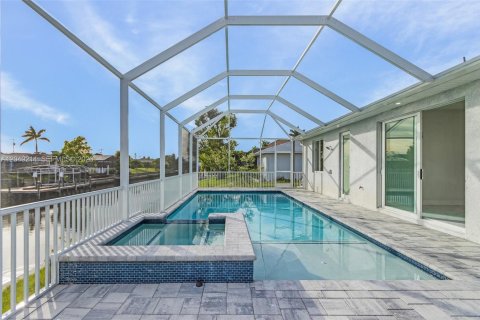 Villa ou maison à vendre à Cape Coral, Floride: 4 chambres, 218.32 m2 № 2252091 - photo 26