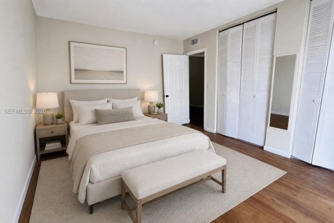 Copropriété à louer à Hallandale Beach, Floride: 1 chambre, 61.13 m2 № 2168998 - photo 12