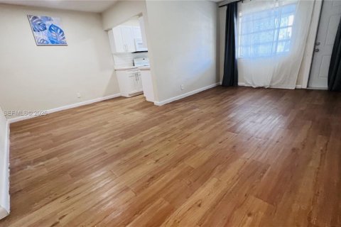Copropriété à louer à Hallandale Beach, Floride: 1 chambre, 61.13 m2 № 2168998 - photo 5