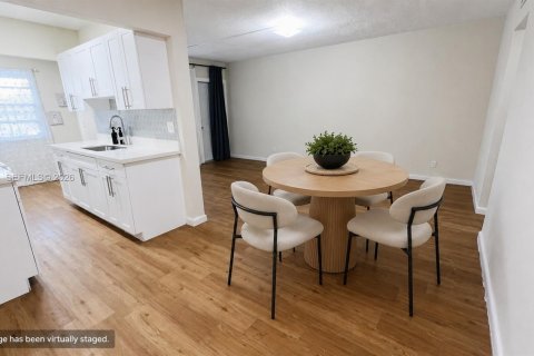 Copropriété à louer à Hallandale Beach, Floride: 1 chambre, 61.13 m2 № 2168998 - photo 3