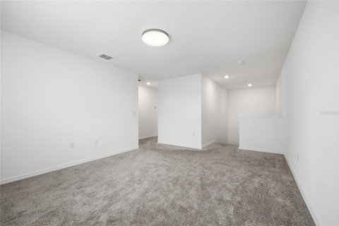 House in Mount Dora, Florida 5 bedrooms, 269.23 sq.m. № 2199866 - photo 30