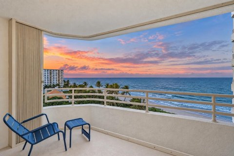 Condo in Highland Beach, Florida, 2 bedrooms  № 2413359 - photo 19