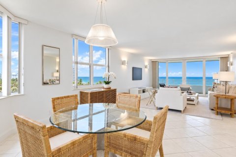 Condo in Highland Beach, Florida, 2 bedrooms  № 2413359 - photo 12