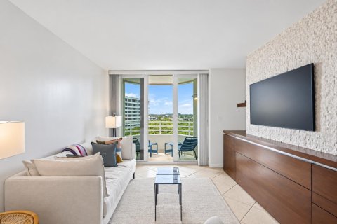 Condo in Highland Beach, Florida, 2 bedrooms  № 2413359 - photo 23