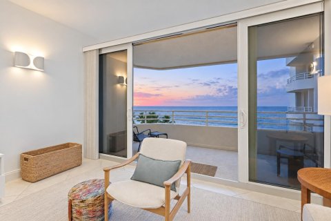 Condo in Highland Beach, Florida, 2 bedrooms  № 2413359 - photo 18