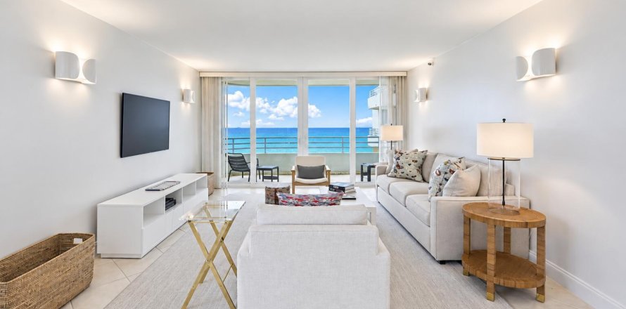 Condo in Highland Beach, Florida, 2 bedrooms  № 2413359