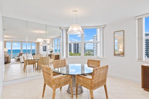 Condo in Highland Beach, Florida, 2 bedrooms  № 2413359 - photo 13