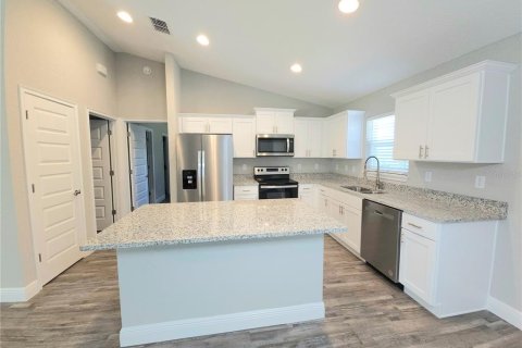 Villa ou maison à louer à Ocala, Floride: 3 chambres, 134.99 m2 № 2416227 - photo 3
