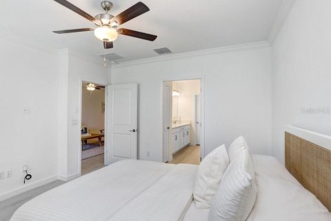 House in San Antonio, Florida 2 bedrooms, 130.53 sq.m. № 1662165 - photo 16