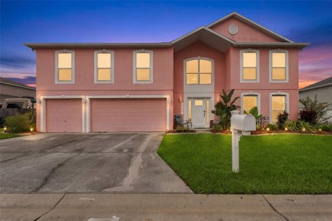 Villa ou maison à Lakeland, Floride 6 chambres, 361.58 m2 № 2408161