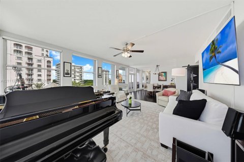 Copropriété à vendre à Coral Gables, Floride: 2 chambres, 119.84 m2 № 2439404 - photo 3