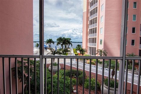 Condominio en venta en Fort Myers, Florida, 2 dormitorios, 155.05 m2 № 2294558 - foto 16