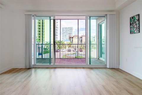 Condominio en venta en Fort Myers, Florida, 2 dormitorios, 155.05 m2 № 2294558 - foto 27