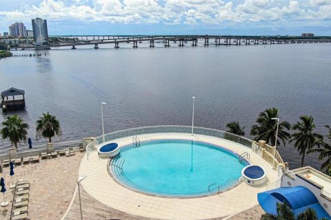 Condominio en venta en Fort Myers, Florida, 2 dormitorios, 155.05 m2 № 2294558 - foto 19