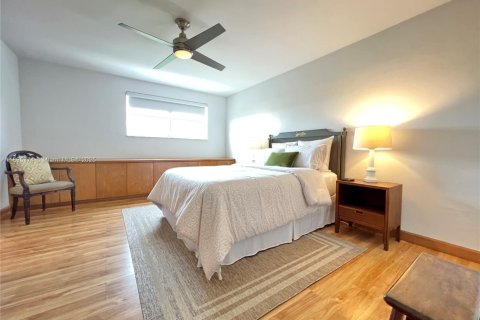 Condominio en alquiler en Key Biscayne, Florida, 2 dormitorios, 96.62 m2 № 2012429 - foto 17