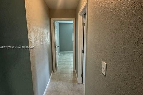 House in Fort Lauderdale, Florida 4 bedrooms № 1867840 - photo 25