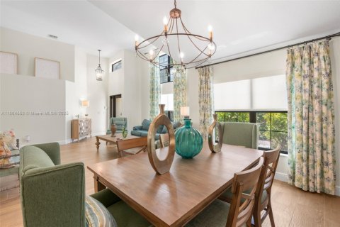House in Davie, Florida 4 bedrooms, 223.52 sq.m. № 1892651 - photo 30