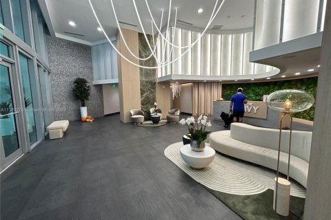 Copropriété à vendre à Miami, Floride: 2 chambres, 103.49 m2 № 1977684 - photo 17