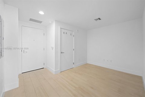 Copropriété à louer à North Miami Beach, Floride: 1 chambre, 87.05 m2 № 2028678 - photo 12