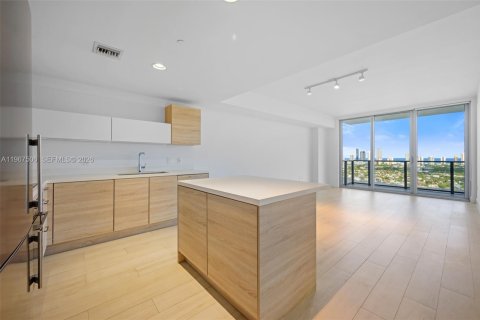 Copropriété à louer à North Miami Beach, Floride: 1 chambre, 87.05 m2 № 2028678 - photo 9