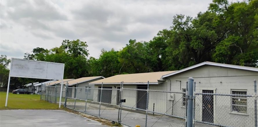 Propiedad comercial en Ocala, Florida 325.81 m2 № 2214216