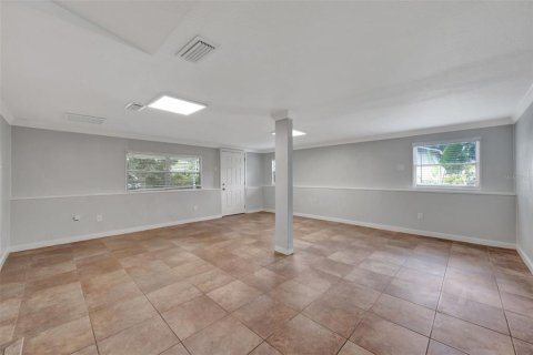 House in Orlando, Florida 3 bedrooms, 140.56 sq.m. № 1798451 - photo 15