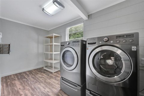 House in Orlando, Florida 3 bedrooms, 140.56 sq.m. № 1798451 - photo 29