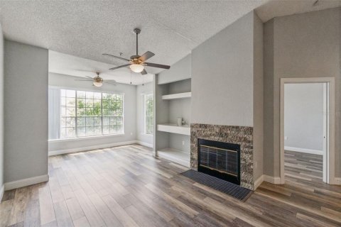 Condo in Orlando, Florida, 1 bedroom  № 2222027 - photo 3