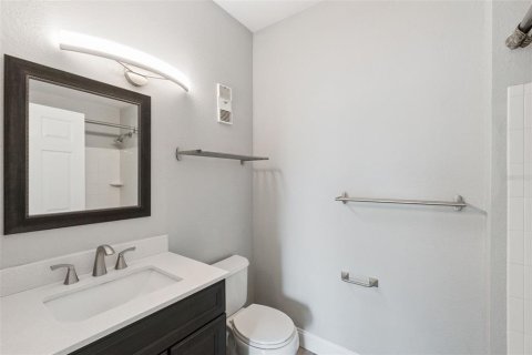 Condo in Orlando, Florida, 1 bedroom  № 2222027 - photo 11
