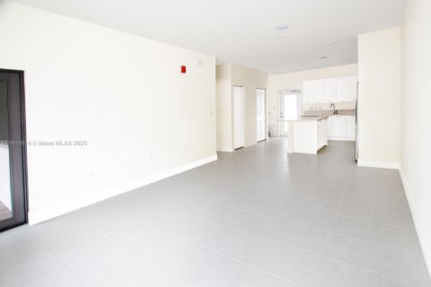 Copropriété à louer à Doral, Floride: 4 chambres, 139.91 m2 № 1758577 - photo 12