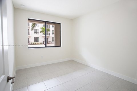 Copropriété à louer à Doral, Floride: 4 chambres, 139.91 m2 № 1758577 - photo 22