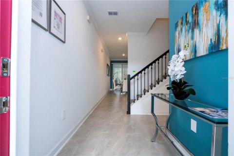 Touwnhouse à vendre à Kissimmee, Floride: 4 chambres, 176.7 m2 № 2097606 - photo 3