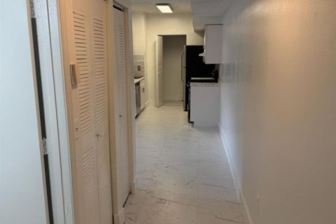 Copropriété à louer à Davie, Floride: 2 chambres, 87.51 m2 № 2193312 - photo 2
