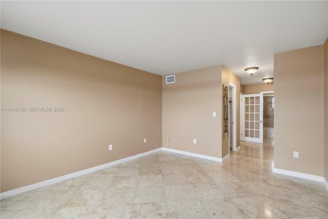 Condominio en venta en Miami, Florida, 1 dormitorio, 81.1 m2 № 2001540 - foto 27