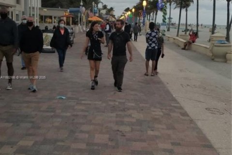 Copropriété à louer à Hallandale Beach, Floride: 1 chambre, 80.82 m2 № 1929896 - photo 26