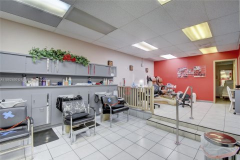 Copropriété à louer à Hallandale Beach, Floride: 1 chambre, 80.82 m2 № 1929896 - photo 25