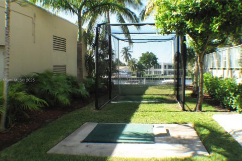 Copropriété à louer à Hallandale Beach, Floride: 1 chambre, 80.82 m2 № 1929896 - photo 30
