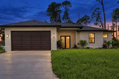 House in North Port, Florida 3 bedrooms, 160.26 sq.m. № 2368826
